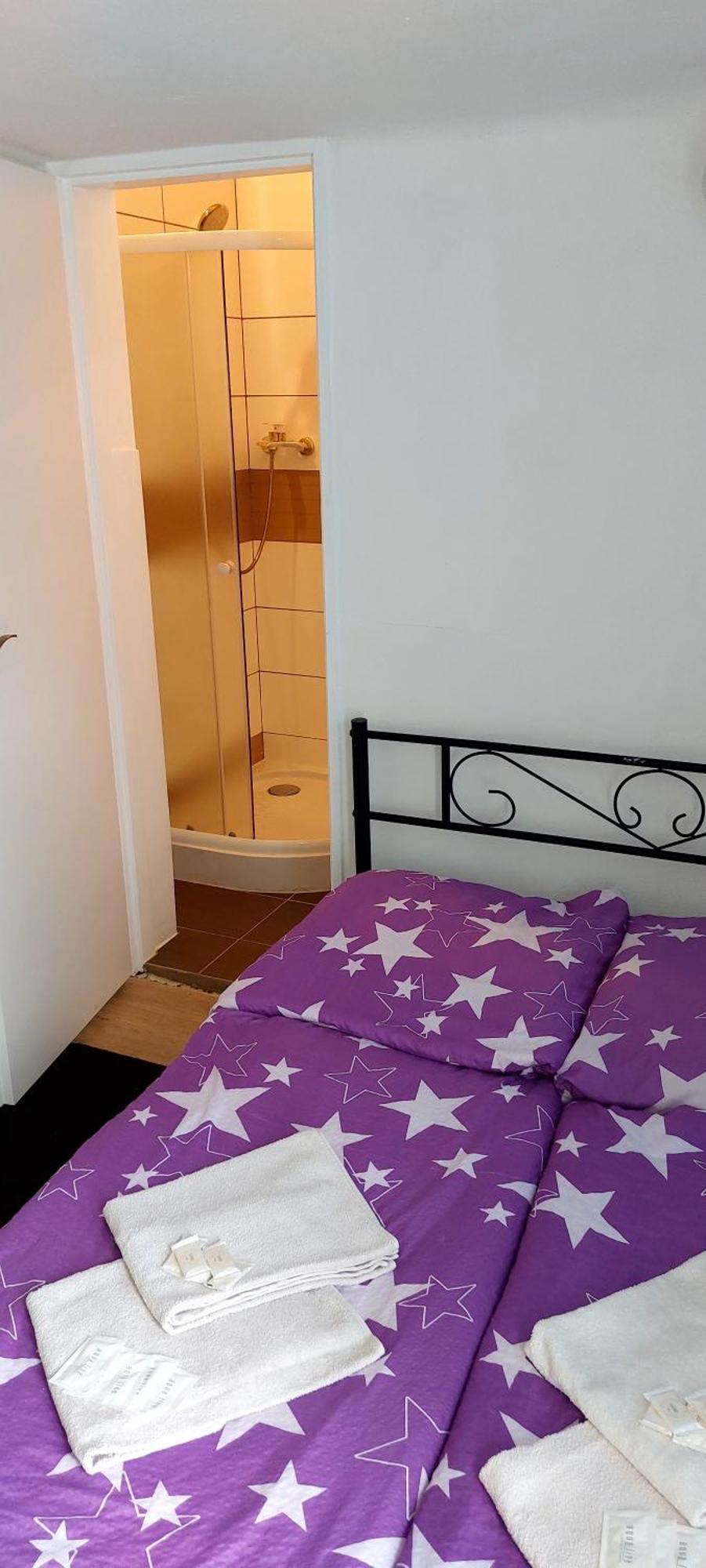 Prague Retro Challenge And Garden Hotel Bagian luar foto